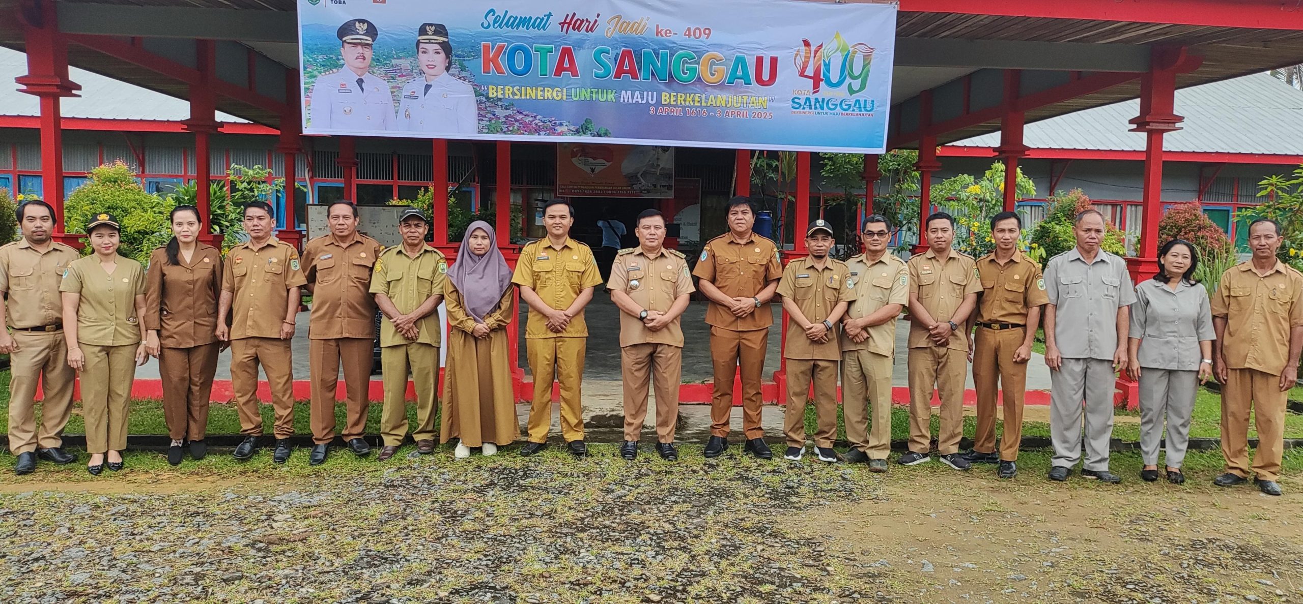 Read more about the article ASN dan Tenaga Kontrak di Kecamatan Toba Laksanakan Apel Gabungan Hari Pertama Masuk Kerja, Pasca Cuti Bersama