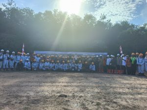 Read more about the article PLT. SEKCAM DAN PLT. KASI TRANTIB HADIRI ACARA KUNJUNGAN KERJA MENTERI KEHUTANAN DI PT. MTI