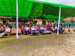 Read more about the article Camat Toba Hadiri dan Buka Kegiatan Gebyar Bulan Bahasa  di SMA Negeri 1 Toba