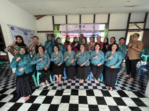 Read more about the article Monitoring dan Evaluasi TP PKK Kecamatan Toba Penguatan Administrasi dan Ketepatan Program PKK di Kecamatan Toba